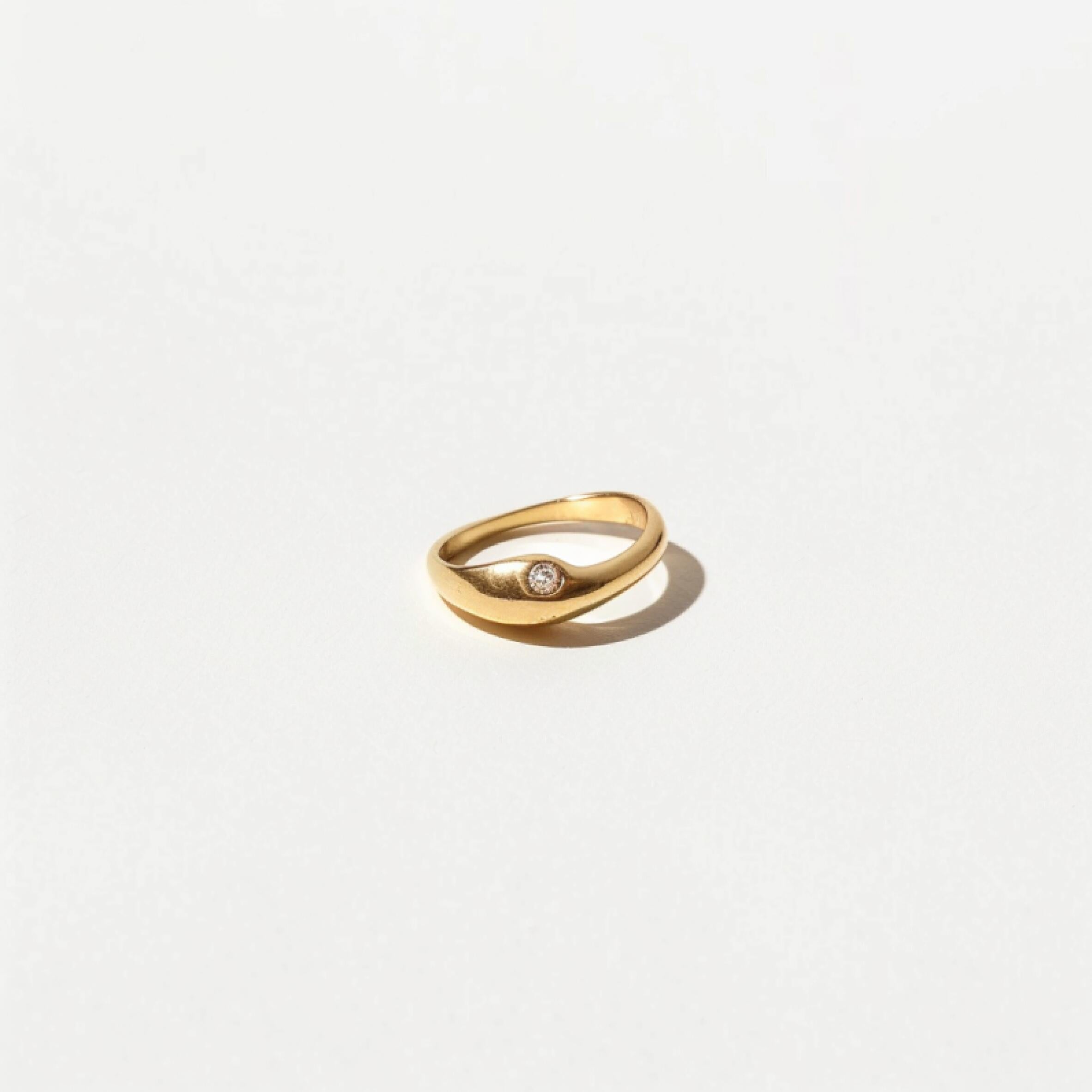 Elan pearl ring